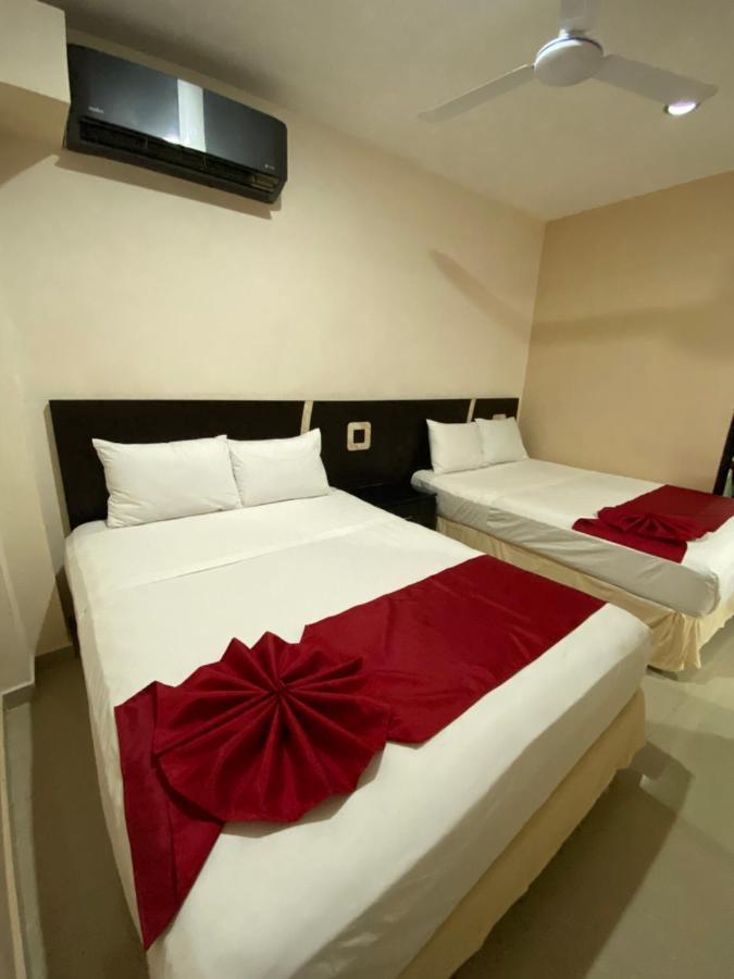 Suites La Roca By R&T Cancun Exterior photo