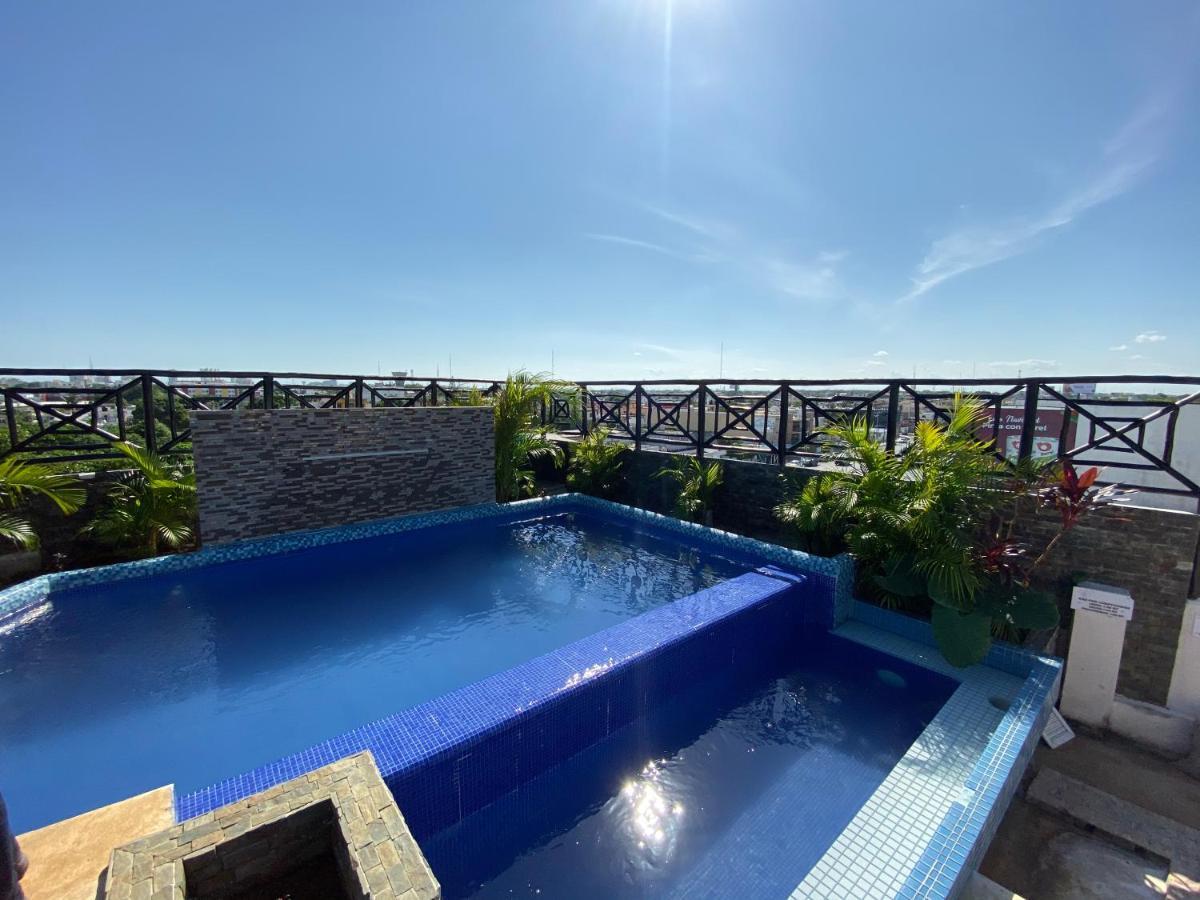 Suites La Roca By R&T Cancun Exterior photo
