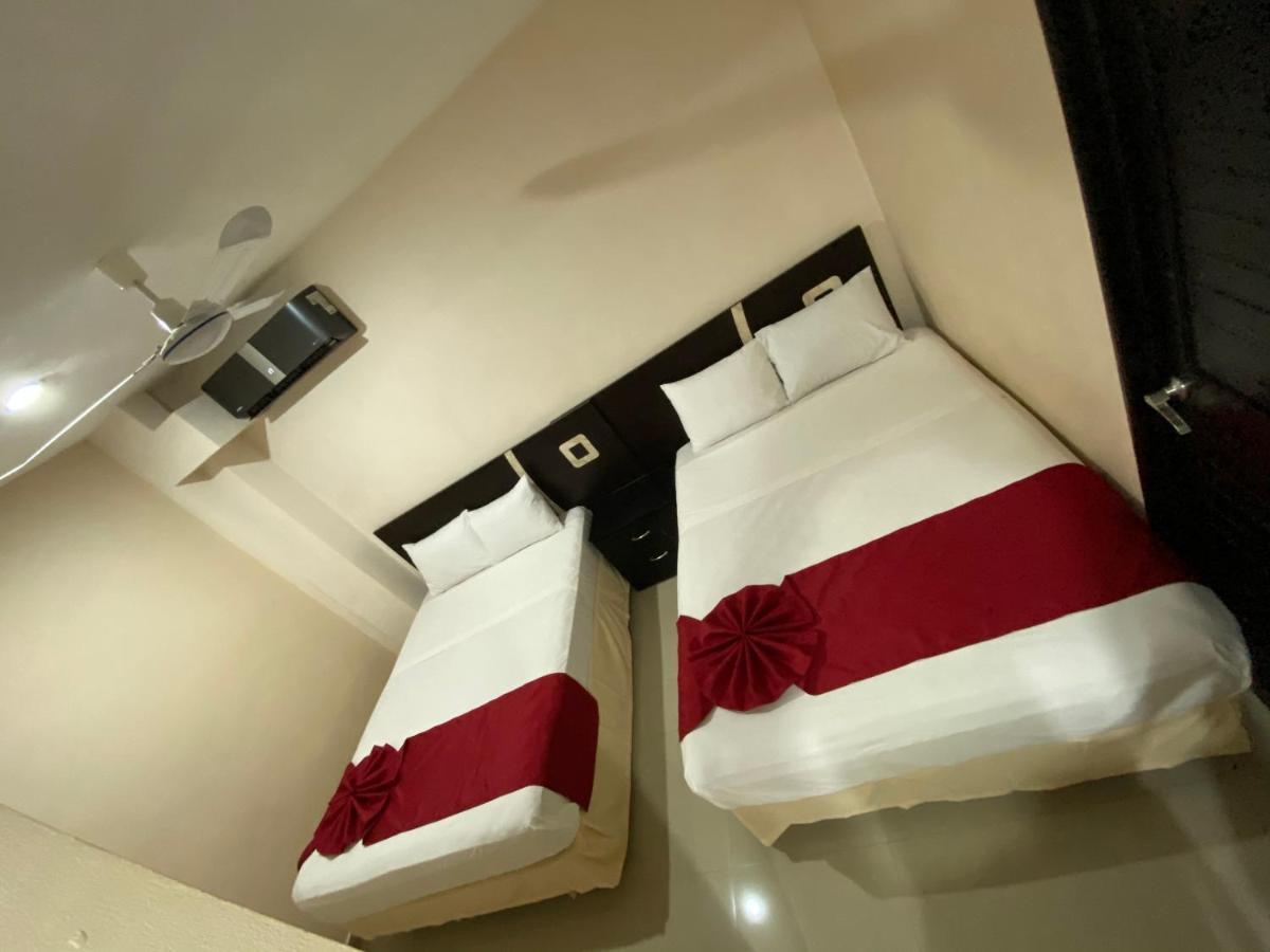 Suites La Roca By R&T Cancun Exterior photo