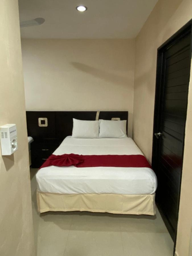 Suites La Roca By R&T Cancun Exterior photo