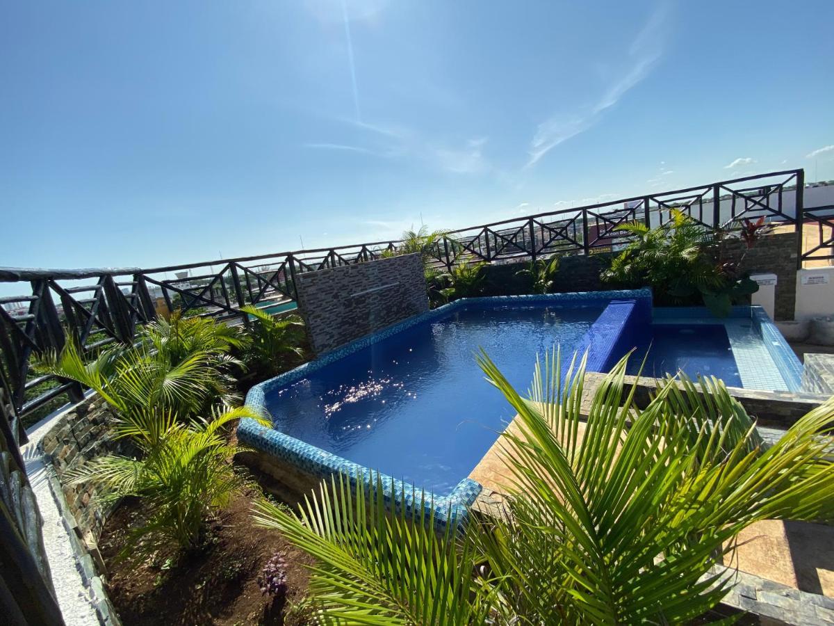 Suites La Roca By R&T Cancun Exterior photo