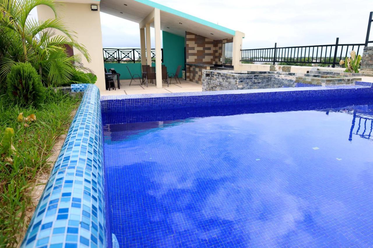 Suites La Roca By R&T Cancun Exterior photo