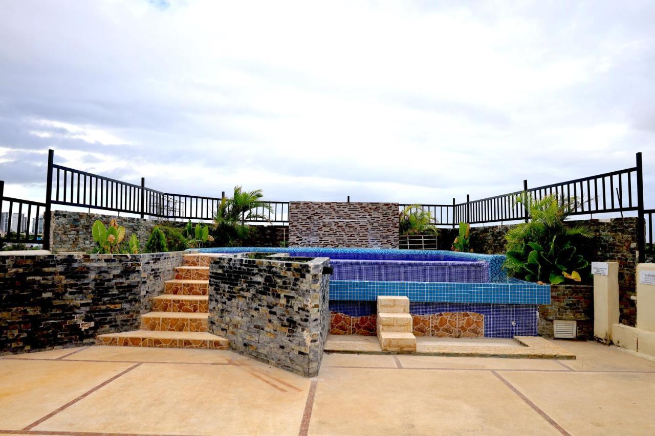 Suites La Roca By R&T Cancun Exterior photo