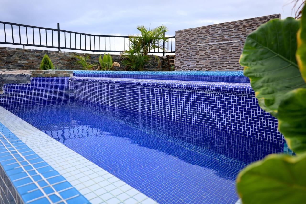 Suites La Roca By R&T Cancun Exterior photo