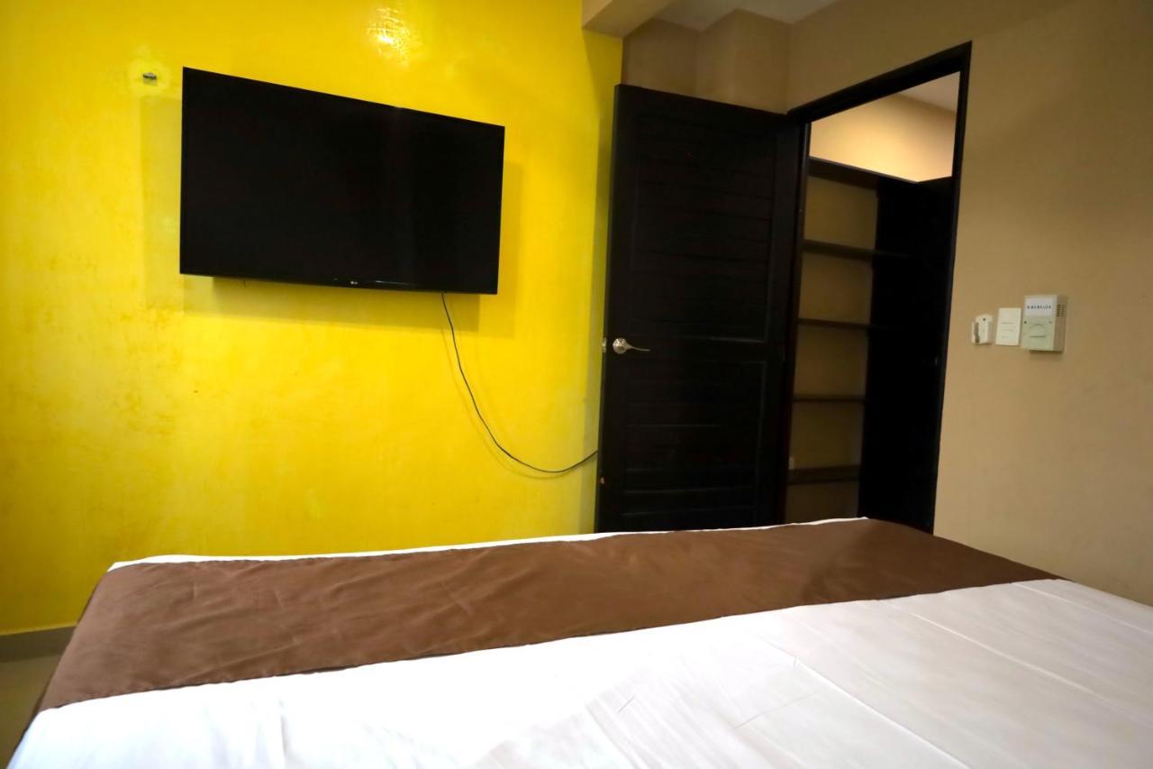 Suites La Roca By R&T Cancun Exterior photo