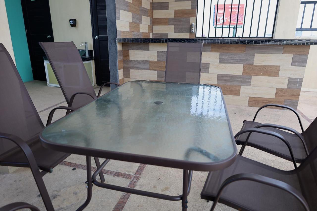 Suites La Roca By R&T Cancun Exterior photo